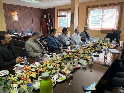 بازدید نماینده رشت از درمانگاه 2