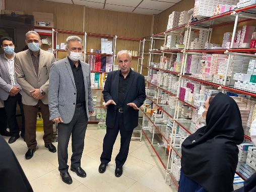 بازدید نماینده رشت از درمانگاه 4