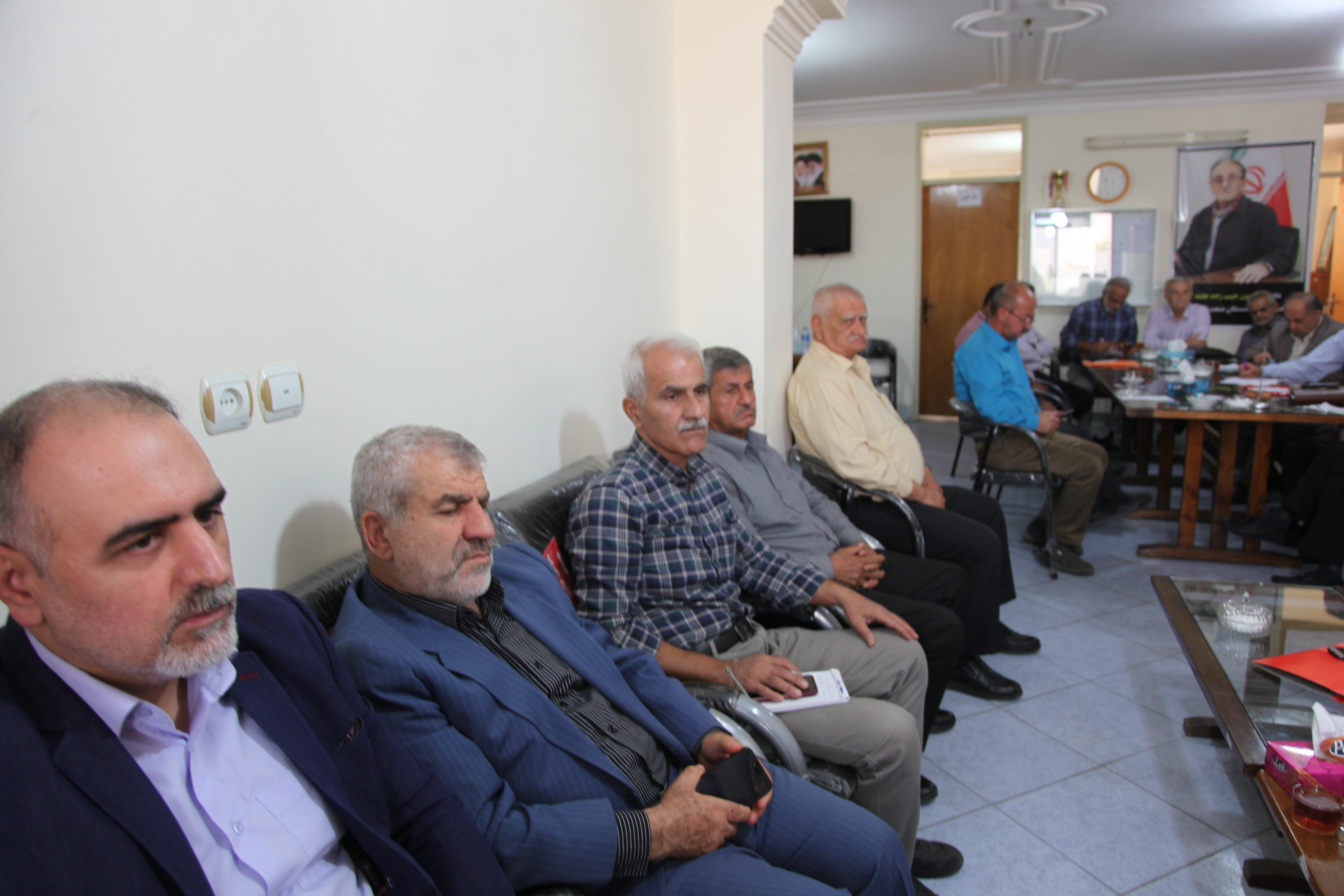 جلسه بازنشستگان  3