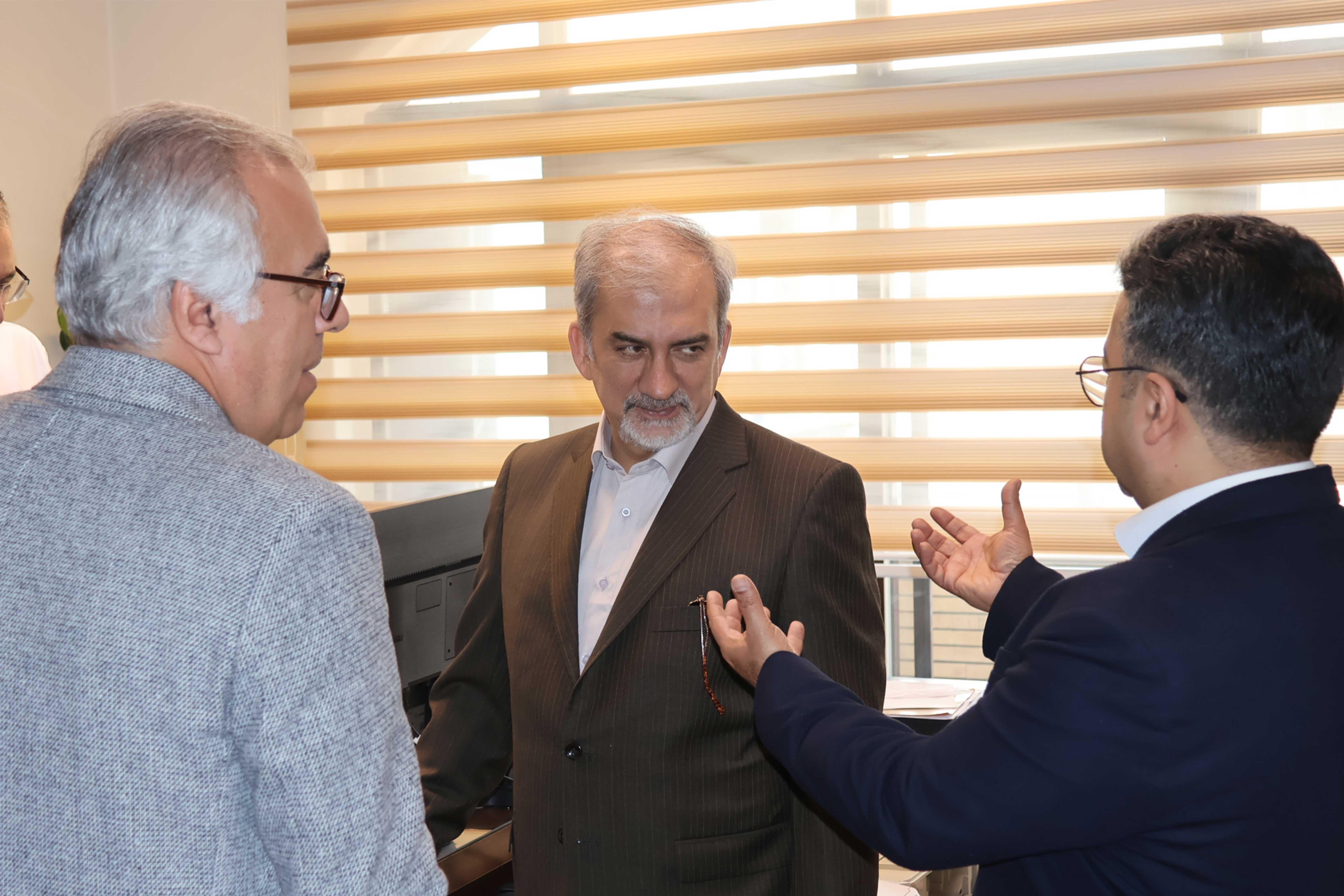 افتتاح نیروگاه خورشیدی ۵۰ کیلوواتی 7