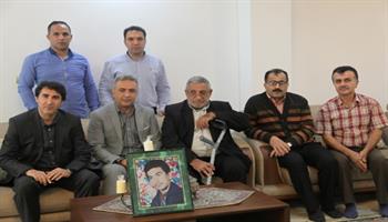 مراسم غبارروبی مزار شهدا به مناسبت گرامیداشت هفته دفاع مقدس